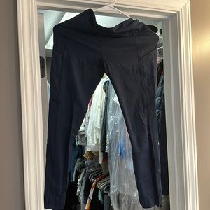 Women’s navy blue fast and free lululemon leggings